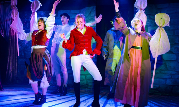 The Beauty And The Beast King’s Head Theatre